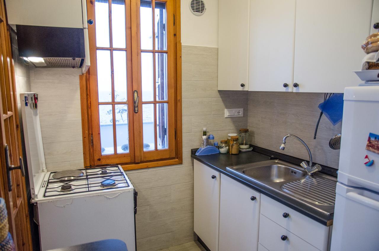 Seaside Holiday Apartment - Unique Location Cipressa Экстерьер фото